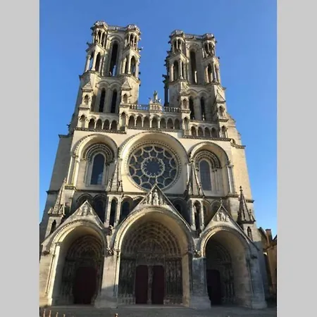 : Privee Au Pied De La Cathedrale Apartmán *