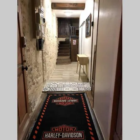: Privee Au Pied De La Cathedrale Apartment